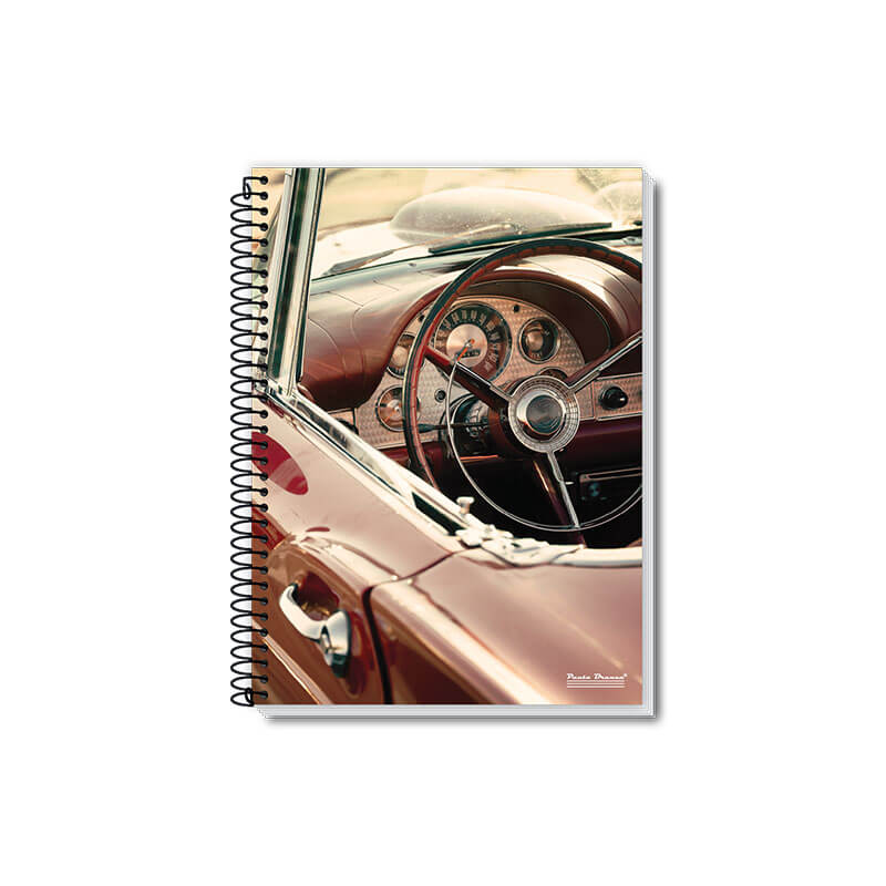 Caderno 1/8 CD 80FLS 3 Capa do carderno da coleção Rox, caderno cpa dura, universitario, 1/4, 1/8, desenho com várias materias e quantidade de folhas. Coleção Pauta Branca.